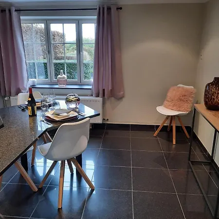La Petite Maison Du Weris 펜션 Miecret